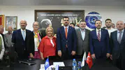 AK Parti Menderes Belediye Başkanı'nın partiye katılma talebini reddetti