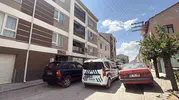 Eskişehir’de pencereden düşen genç hastaneye kaldırıldı