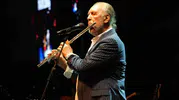 Fatih Erkoç Bursa gecelerini nostaljiyle ısıttı