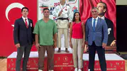Minderin yeni yıldızı Eskişehir'den çıktı