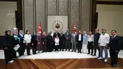 Erdoğan okul saldırısında hayatını kaybeden öğrencilerin aileleriyle buluştu