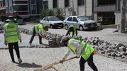 Haliliye'de asfalt mesaisi 12 ekip sahada