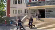 Sur’da el bombası taşıyan 4 kişi polisten kaçamadı Tutuklandılar