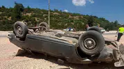 Manisa’da yola dökülen mıcır üç kişinin yaralanmasına yol açtı