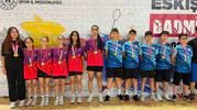 Kayserili badmintoncular çeyrek finali namağlup geçti