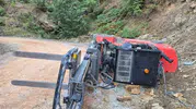 Gazipaşa’da iş kazası Forklift devrildi sürücü ağır yaralandı