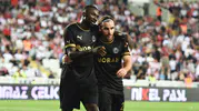 Manisa FK, Sivas'ta iki kez geriye düştüğü maçtan beraberlikle döndü