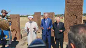 Erdoğan Ahlat'ta tarihi mezarlıkta dua etti, kabine toplanacak