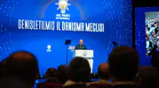 CHP’li üç yerel yönetici rozetlerini AK Parti’ye taktı