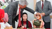 Düzce Valisi Makas yaz kursunda çocuklarla bir araya geldi