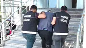 Niğde’de kuryelik yapan iki şüphelinin midesinden yarım kilo uyuşturucu çıktı