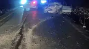 Siverek yolunda iki otomobil kafa kafaya çarpıştı