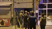 Gece yarısı çatıda kovalamaca Bir saatlik gerilim sona erdi