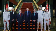 Erzurumspor şampiyonluk kupasını Cumhurbaşkanı Erdoğan’a götürdü