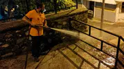 Efeler'in cadde ve sokakları gece gündüz temizleniyor
