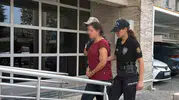 Suikast timindeki firari askere yardım eden abla adliyeye çıkarıldı