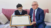 Sivas'ta 113 yıllık mektup sahibine ulaştı Gazi Mehmed'in emaneti çocuklarına teslim edildi