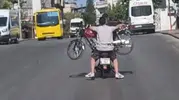 Gaziantep trafiğinde akıl almaz motosiklet yolculuğu