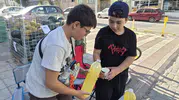 Eskişehirli iki arkadaş yaz tatilini kazanca dönüştürdü