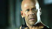 Bruce Willis kızının düğününde ortaya çıktı! Son hali yürek burktu