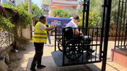 Kepez’de engelli vatandaşların sağlık yolculuğuna özel destek