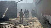 Keresteciler sitesinde korkutan yangın büyümeden durduruldu