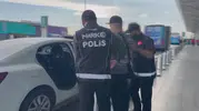 Manifest grubunun menajeri havalimanında yakalandı