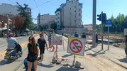 Yayalar tramvay yolunda, sürücüler şantiyede Halkevi inşaatı bölgeyi karıştırdı