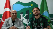 Kocaelispor orta saha hattını Berkan Kutlu ile güçlendirdi