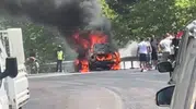 Seydikemer yolunda yanan araç trafiği kilitledi