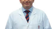 Cem Yılmaz'ın yaşadığı sağlık sorunu sonrası merak uyandıran detay: Kulak memesindeki o çizgi ne anlama geliyor?