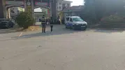 Afyonkarahisar'da okul çevrelerine şafak operasyonu: İki aranan şahıs kıskıvrak yakalandı