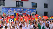 Bükreş'te Türkçe Rüzgarı: Büyükelçi Altan Sıraya Oturdu, Öğrencilerle İlk Dersi İşledi