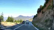 Artvin'de saniyelerle gelen mucize: Hatalı sollama faciaya davetiye çıkardı