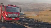Besni'de korkutan alevler: İtfaiye ekipleri zamanla yarıştı