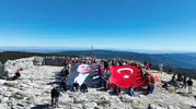 Kazdağları’nın zirvesinde 104 yıllık gurur: Sarıkız’da bayrak nöbeti değişti