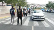 Esenyurt'ta okul zili çaldı, polis gökyüzünden göz hapsine aldı