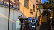 Reyhanlı'da apartman girişindeki hırsızlık kameraya yakalandı
