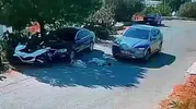 Bodrum'da vicdansızlık kamerada: Yolda yatan köpekleri ezip durmadan gitti