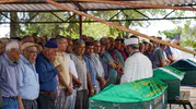Antalya'da yürek yakan veda: Katledilen aile yan yana defnedildi