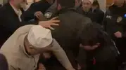 Eyüpsultan'da kutsal mekanda dehşet anları: Yatsı namazı sırasında silahlar konuştu