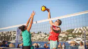 Bodrum'un kumlarında voleybol rüzgarı: Şampiyonluk kupası Gündoğan'a gitti