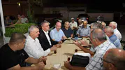 Şehzadeler’de saha mesaisi: Başkan Şimşek mahalleliyle kahvehanede buluştu