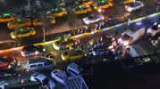 Esenyurt'ta trafik magandalığı: Taksi şoförüne yumruklu saldırı anbean görüntülendi