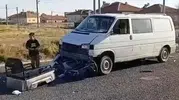 Aksaray'da dehşet anları: Elektrikli moped ikiye bölündü