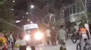 Kızıltepe'de akşam saatlerinde dehşet anları: Bıçaklar çekildi, üç kişi hastanelik oldu