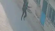 Turgutlu'da okul önünde dehşet anları: Saldırganın kaçış görüntüleri ortaya çıktı