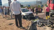 Sakarya'da kavşak dehşeti: İki aracın çarpıştığı kazada 6 kişi hastanelik oldu