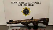 Samsun'da narkotik baskın: Binlerce hap ve silah ele geçirildi
