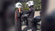 KPSS maratonunda polis desteği: Sınav kapısında zamanla yarışan gençlerin imdadına yetiştiler